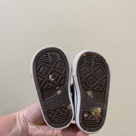 Converse infant glitter Velcro purple/pink sneakers size 4 - GUC - Picture 7 of 9